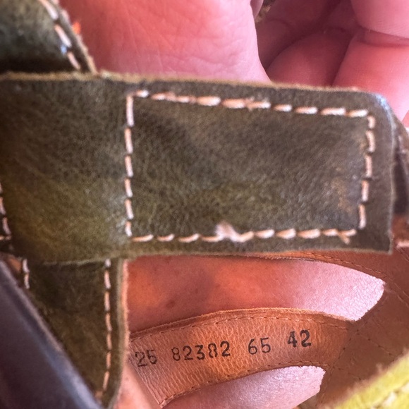 Muk Luks Gray and Orange Floral Slide Sandals - Picture 6 of 10